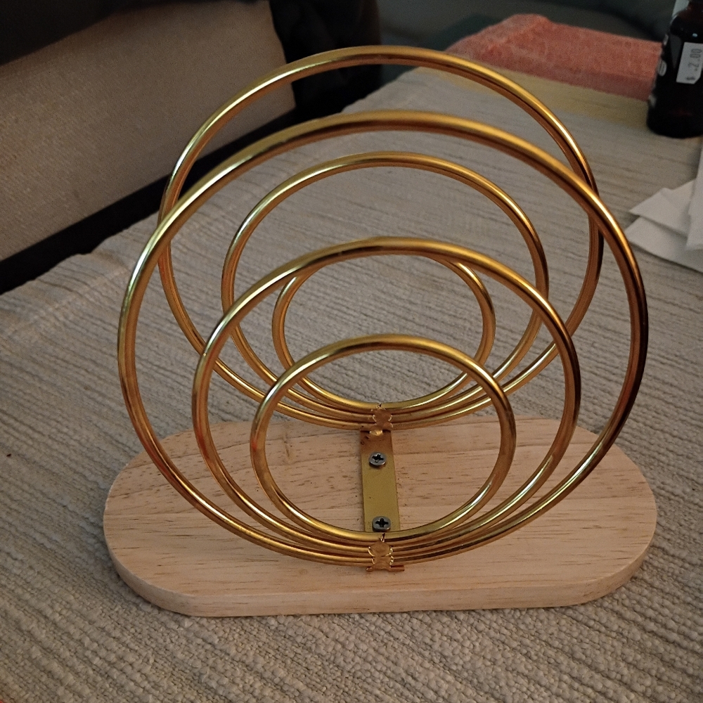 Gold Circular Napkin Holder